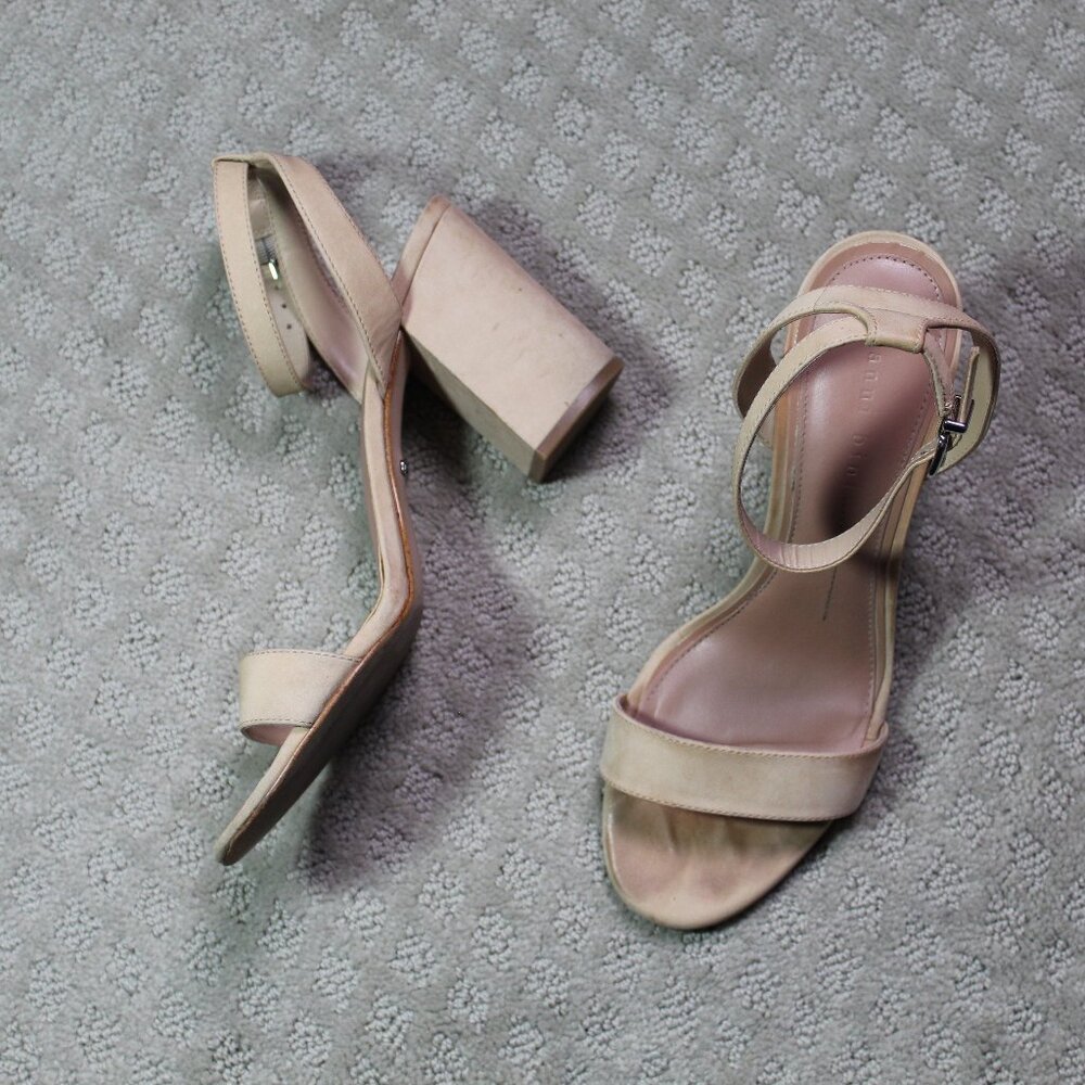 Gianni Bini Size 7.5 Nude Single Strap Ankle Strap 3.5" Block Heels